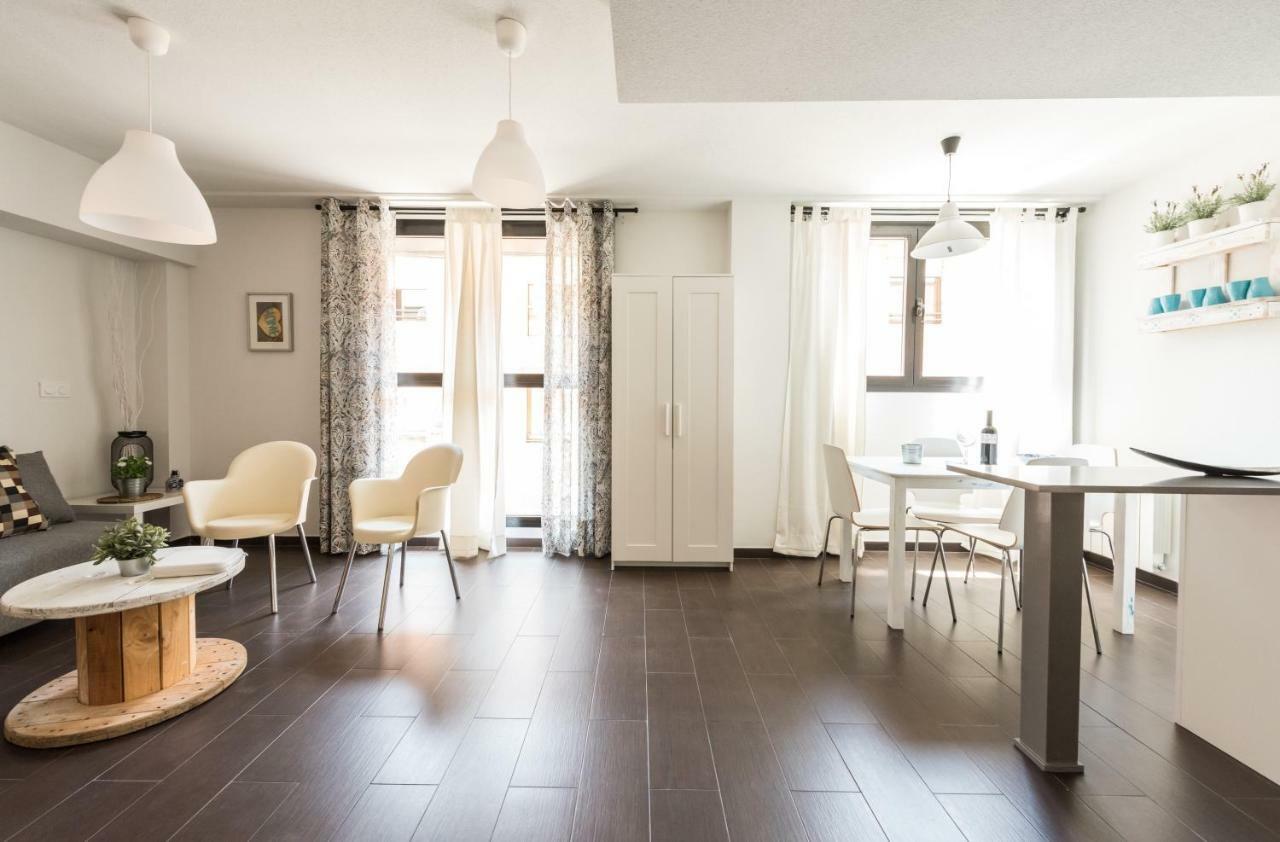 2 Habitaciones Apartamento Temporada En Lucero Madrid Exteriör bild