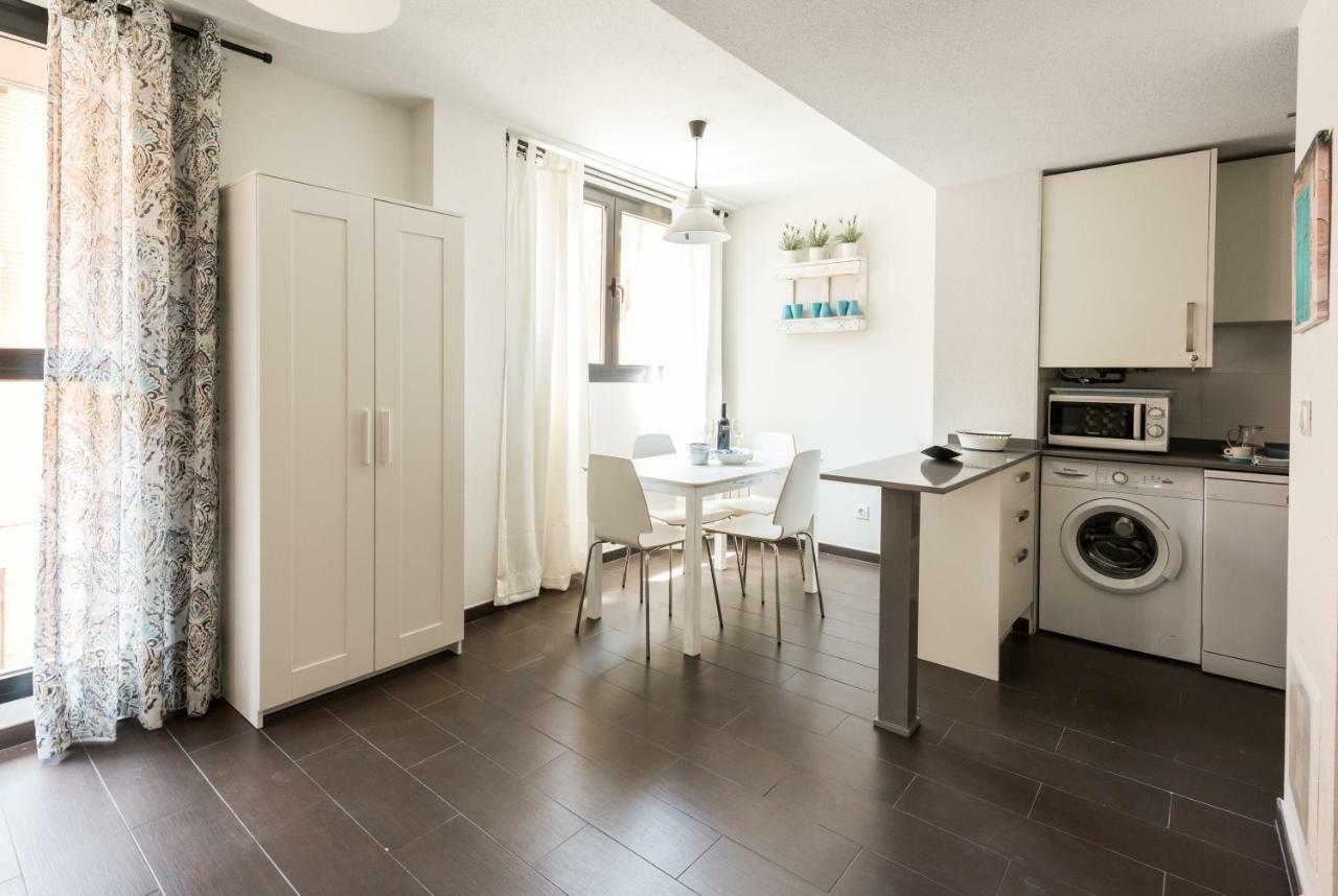 2 Habitaciones Apartamento Temporada En Lucero Madrid Exteriör bild